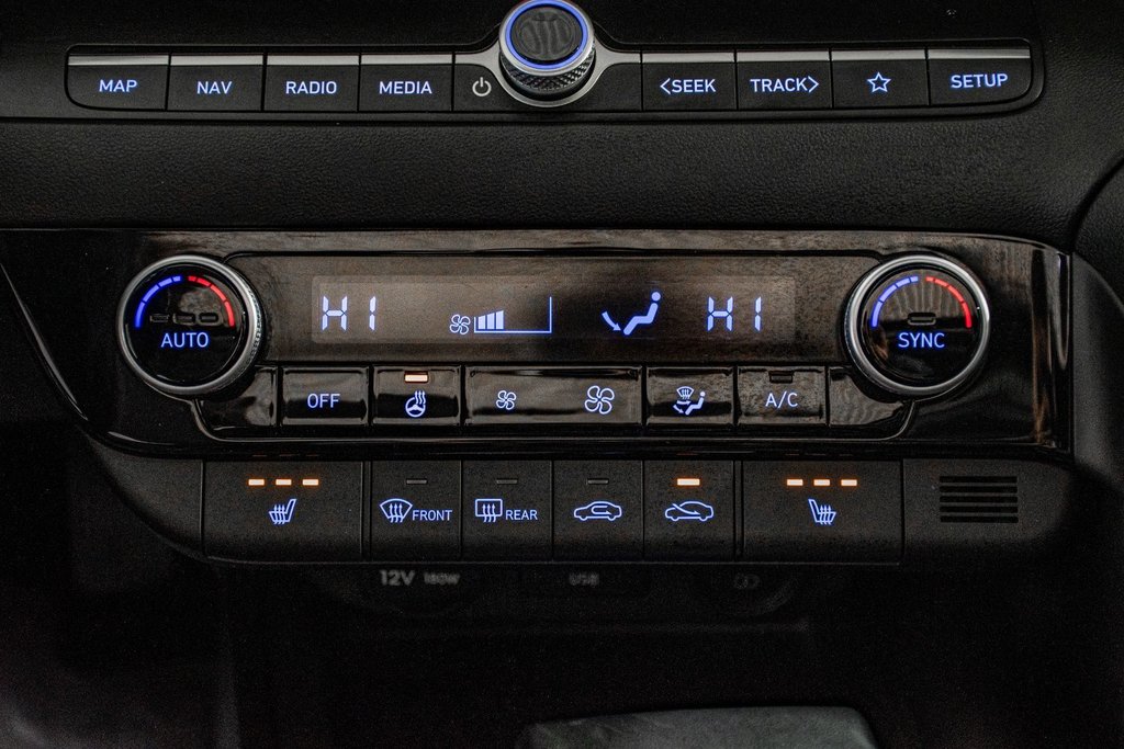 Hyundai Elantra PREFERRED TECH TOIT CAMERA CARPLAY VOLANT CHAUFFANT 2024 à Montréal, Québec - 29 - w1024h768px