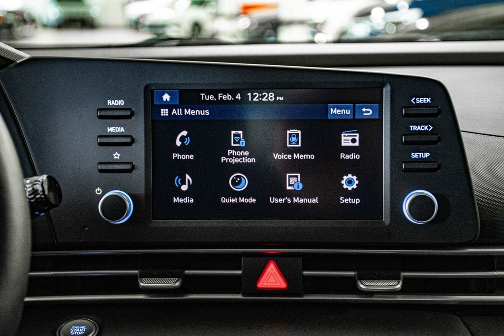 2024 Hyundai Elantra PREFERRED TECH TOIT CAMERA CARPLAY VOLANT CHAUFFANT in Montréal, Quebec - 22 - w1024h768px