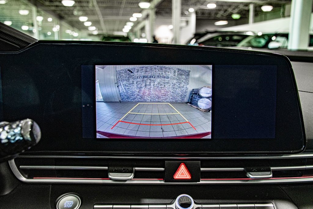 Hyundai Elantra PREFERRED TECH TOIT CAMERA CARPLAY VOLANT CHAUFFANT 2024 à Montréal, Québec - 21 - w1024h768px