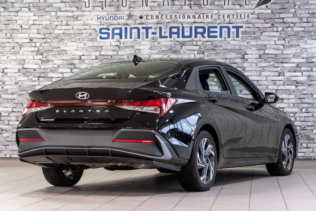 Hyundai Elantra PREFERRED TOIT OUVRANT SIEGES ET VOLANT CHAUFFANTS 2024 à Montréal, Québec - 15 - w1024h768px
