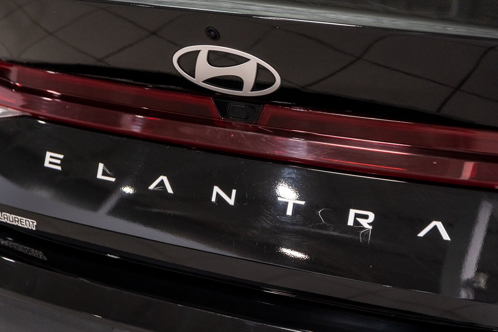 Hyundai Elantra PREFERRED TOIT OUVRANT SIEGES ET VOLANT CHAUFFANTS 2024 à Montréal, Québec - 13 - w1024h768px