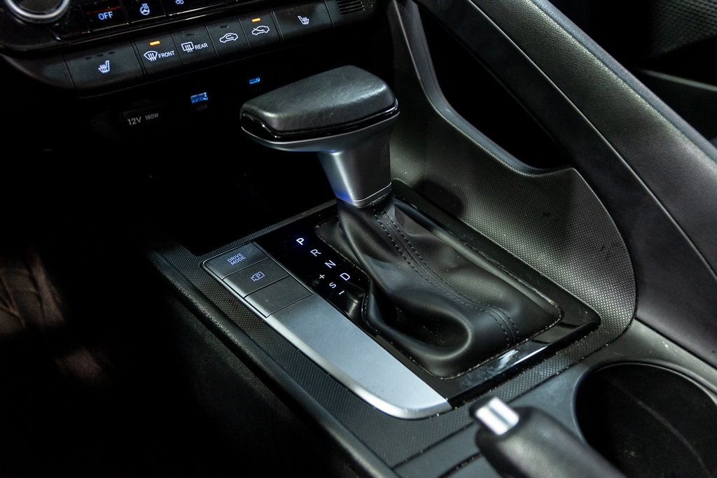 Hyundai Elantra PREFERRED TOIT OUVRANT SIEGES ET VOLANT CHAUFFANTS 2024 à Montréal, Québec - 34 - w1024h768px