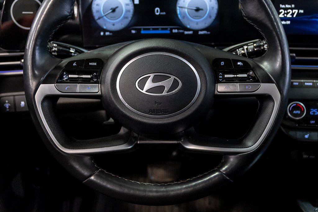 Hyundai Elantra PREFERRED TOIT OUVRANT SIEGES ET VOLANT CHAUFFANTS 2024 à Montréal, Québec - 25 - w1024h768px