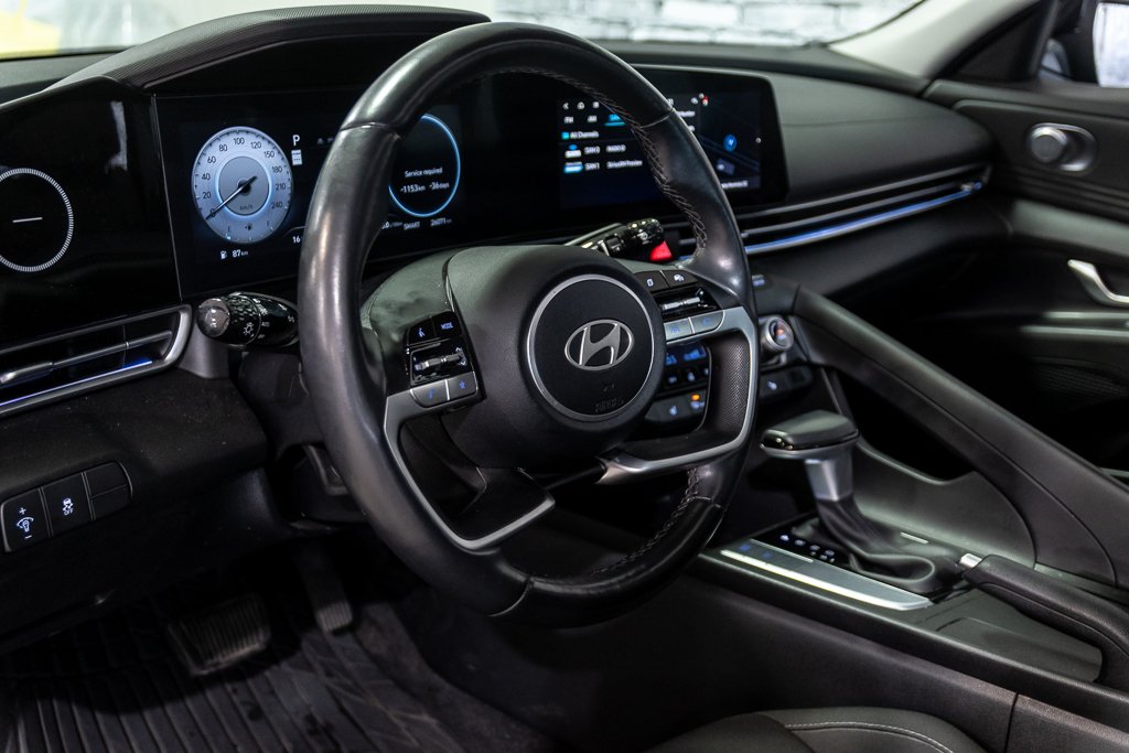 Hyundai Elantra PREFERRED TOIT OUVRANT SIEGES ET VOLANT CHAUFFANTS 2024 à Montréal, Québec - 19 - w1024h768px