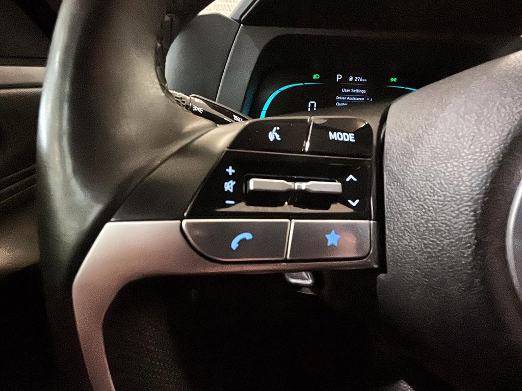 2024 Hyundai Elantra PREFERRED VOLANT CHAUFFANT CARPLAY CAMERA in Montréal, Quebec - 23 - w1024h768px