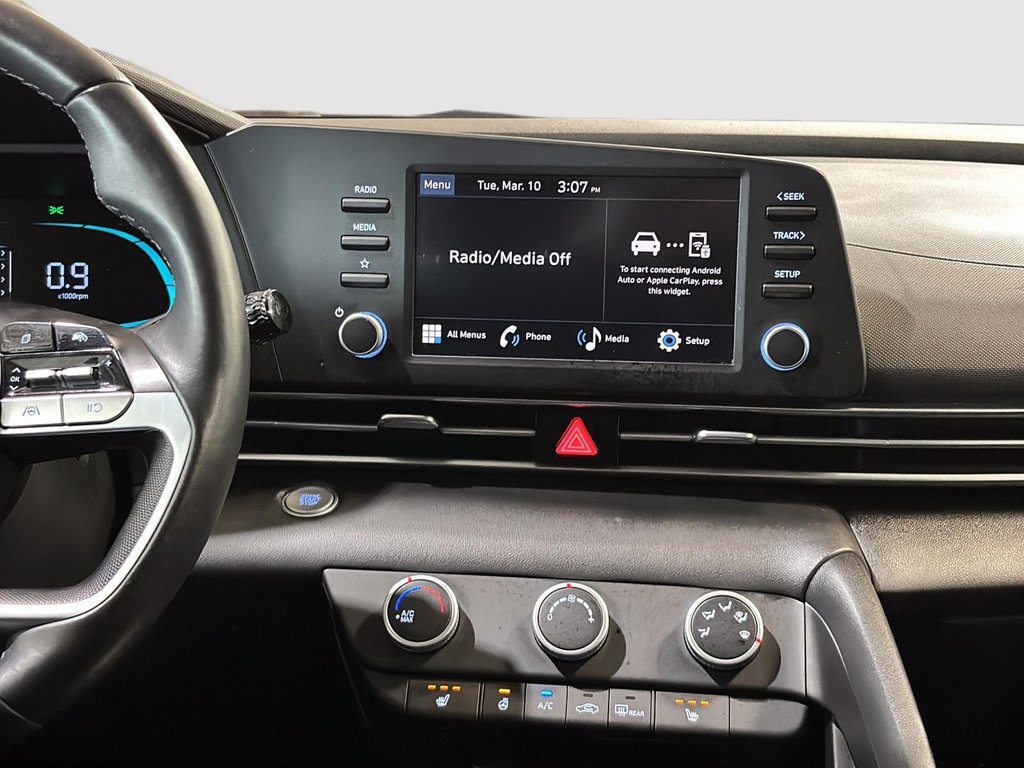 2024 Hyundai Elantra PREFERRED VOLANT CHAUFFANT CARPLAY CAMERA in Montréal, Quebec - 17 - w1024h768px