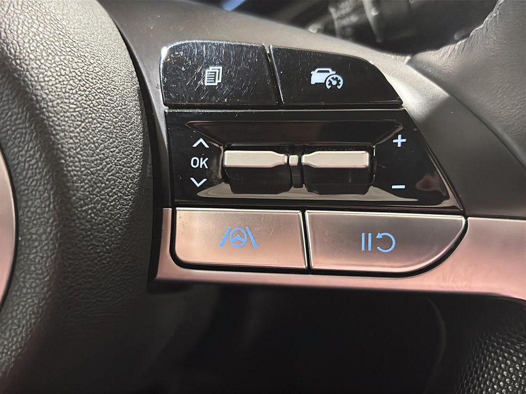 2024 Hyundai Elantra PREFERRED TECH TOIT OUVRANT CARPLAY CAMERA in Montréal, Quebec - 33 - w1024h768px