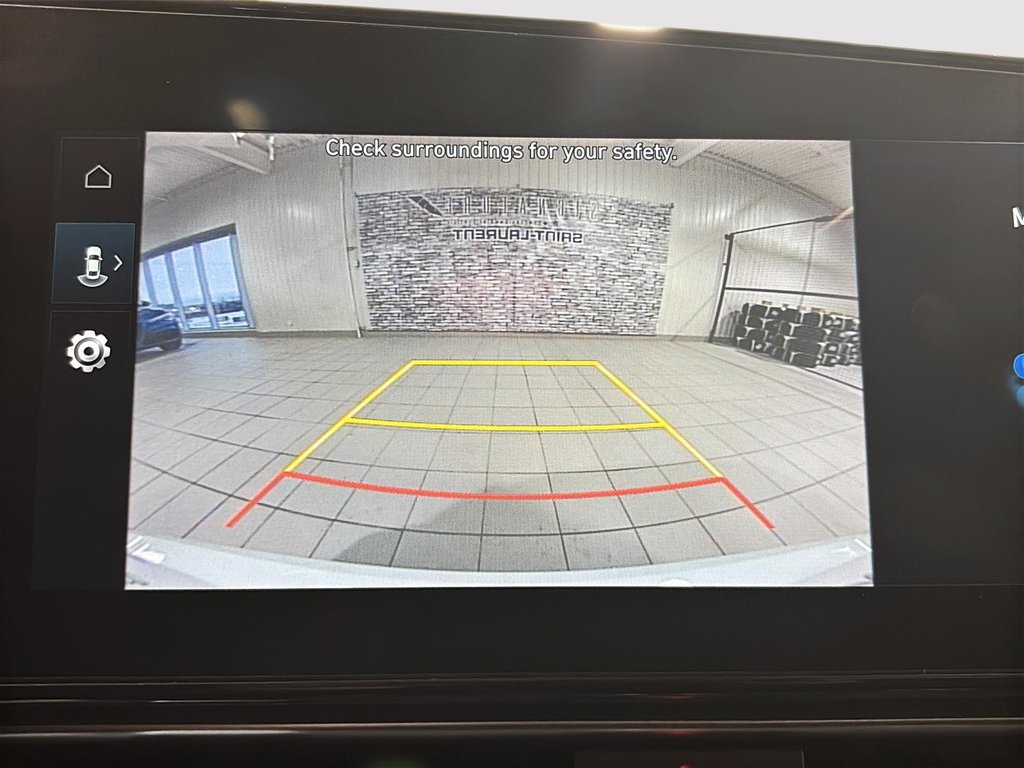 2024 Hyundai Elantra PREFERRED TECH TOIT OUVRANT CARPLAY CAMERA in Montréal, Quebec - 30 - w1024h768px