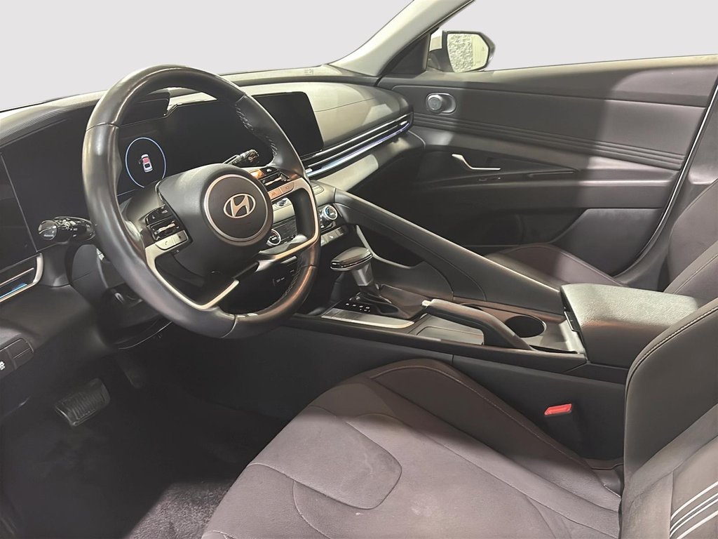 2024 Hyundai Elantra PREFERRED TECH TOIT OUVRANT CARPLAY CAMERA in Montréal, Quebec - 15 - w1024h768px