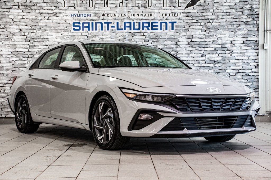 Hyundai Elantra PREFERRED SUN&TECH TOIT CARPLAY CAMERA KEYLESS MAG 2025 à Montréal, Québec - 8 - w1024h768px