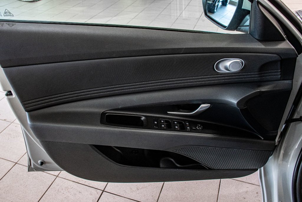 Hyundai Elantra PREFERRED SUN&TECH TOIT CARPLAY CAMERA KEYLESS MAG 2025 à Montréal, Québec - 16 - w1024h768px