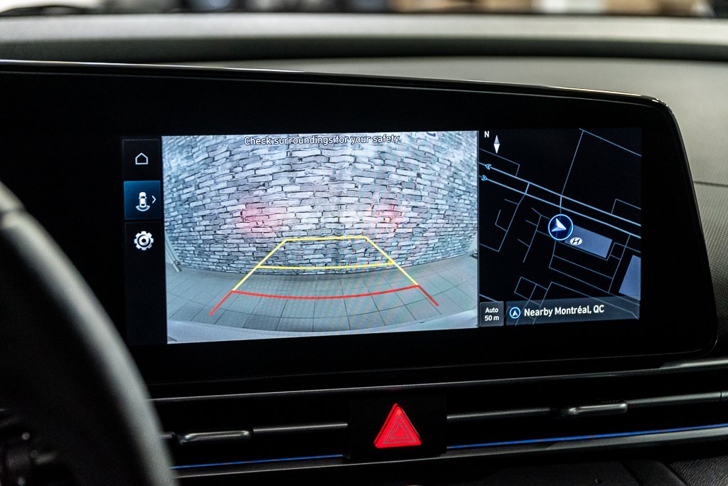2025 Hyundai Elantra PREFERRED TECH PACKAGE TOIT CARPLAY CAMERA KEYLESS in Montréal, Quebec - 31 - w1024h768px