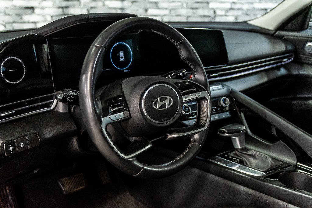 Hyundai Elantra LUXURY TOIT OUVRANT CUIR BLUELINK BOSE KEYLESS NAV 2025 à Montréal, Québec - 20 - w1024h768px