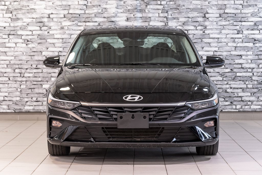 Hyundai Elantra PREFERRED CARPLAY CAMERA KEYLESS  VOLANT CHAUFFANT 2025 à Montréal, Québec - 10 - w1024h768px