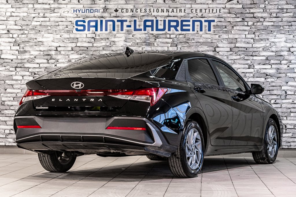 2025 Hyundai Elantra PREFERRED CARPLAY CAMERA KEYLESS  VOLANT CHAUFFANT in Montréal, Quebec - 15 - w1024h768px