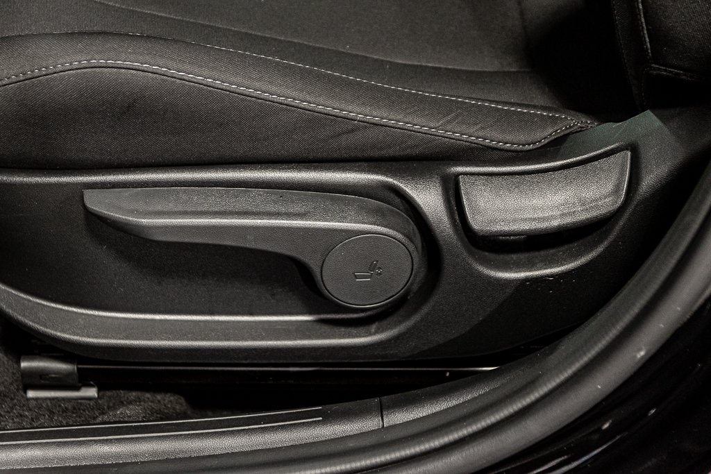 2025 Hyundai Elantra PREFERRED CARPLAY CAMERA KEYLESS  VOLANT CHAUFFANT in Montréal, Quebec - 17 - w1024h768px