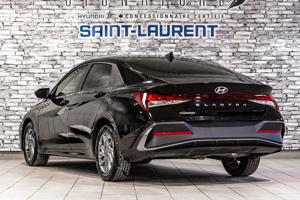 2025 Hyundai Elantra PREFERRED CARPLAY CAMERA KEYLESS  VOLANT CHAUFFANT in Montréal, Quebec - 11 - w1024h768px