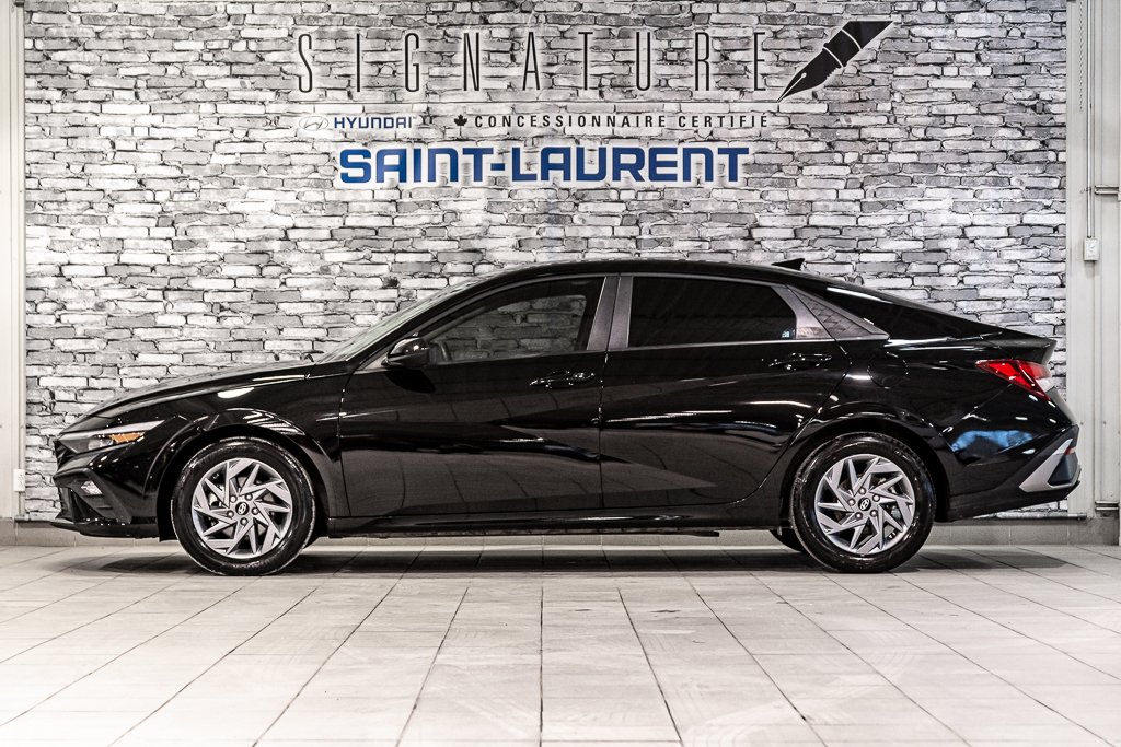 2025 Hyundai Elantra PREFERRED CARPLAY CAMERA KEYLESS  VOLANT CHAUFFANT in Montréal, Quebec - 9 - w1024h768px