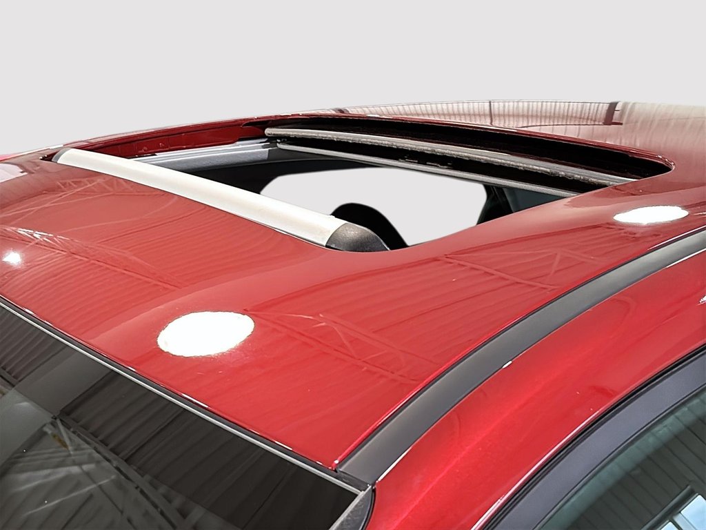 2025 Hyundai Elantra PREFERRED TECH TOIT VOLANT CHAUFFANT CARPLAY CAM. in Montréal, Quebec - 6 - w1024h768px