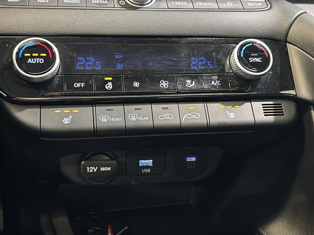 2025 Hyundai Elantra PREFERRED TECH PACKAGE TOIT CARPLAY CAMERA KEYLESS in Montréal, Quebec - 25 - w1024h768px