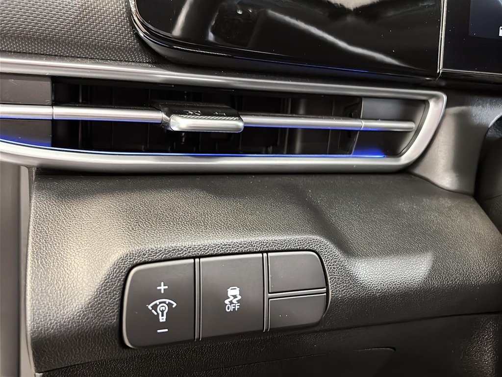 2025 Hyundai Elantra PREFERRED TECH PACKAGE TOIT CARPLAY CAMERA KEYLESS in Montréal, Quebec - 27 - w1024h768px
