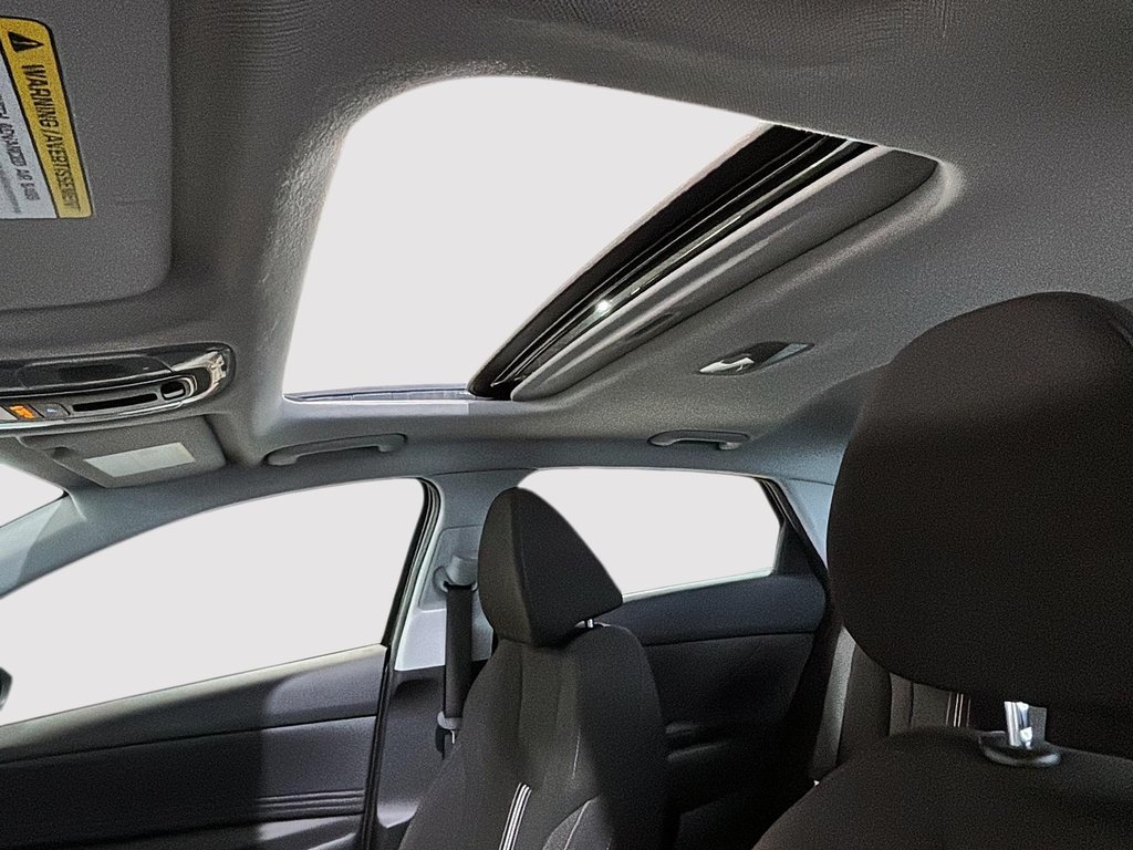 Hyundai Elantra PREFERRED TECH PACKAGE TOIT CARPLAY CAMERA KEYLESS 2025 à Montréal, Québec - 17 - w1024h768px