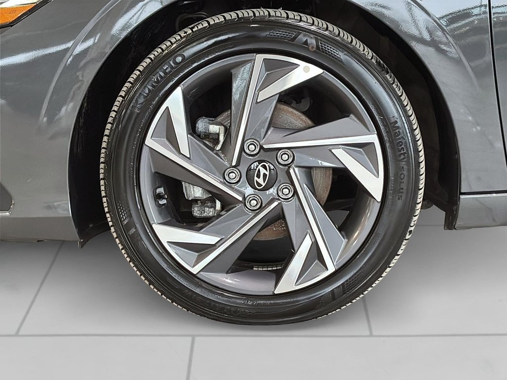 Hyundai Elantra PREFERRED TECH PACKAGE TOIT CARPLAY CAMERA KEYLESS 2025 à Montréal, Québec - 4 - w1024h768px