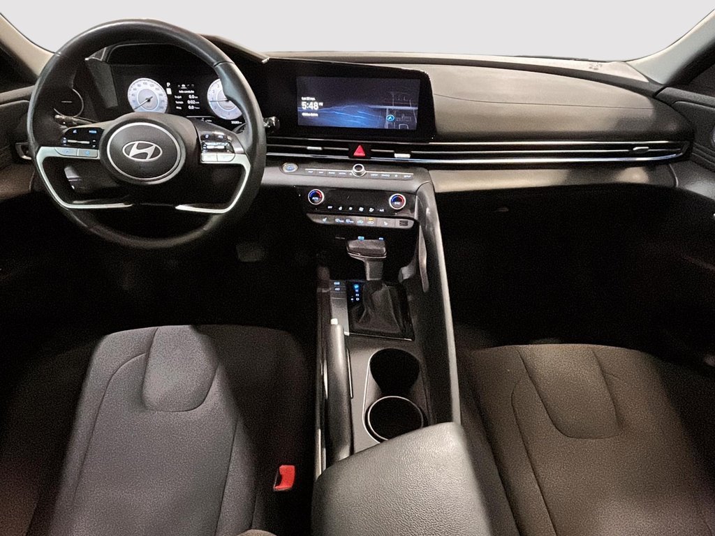 Hyundai Elantra PREFERRED TECH PACKAGE TOIT CARPLAY CAMERA KEYLESS 2025 à Montréal, Québec - 18 - w1024h768px