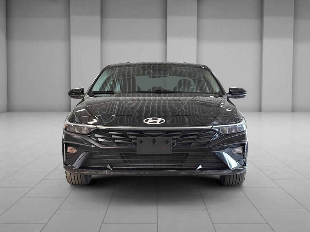 Hyundai Elantra PREFERRED TECH TOIT VOLANT CHAUFFANT CARPLAY CAM. 2025 à Montréal, Québec - 2 - w1024h768px