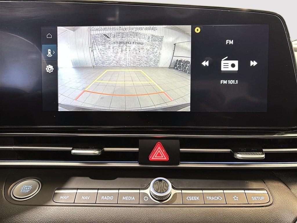 Hyundai Elantra PREFERRED TECH TOIT VOLANT CHAUFFANT CARPLAY CAM. 2025 à Montréal, Québec - 23 - w1024h768px