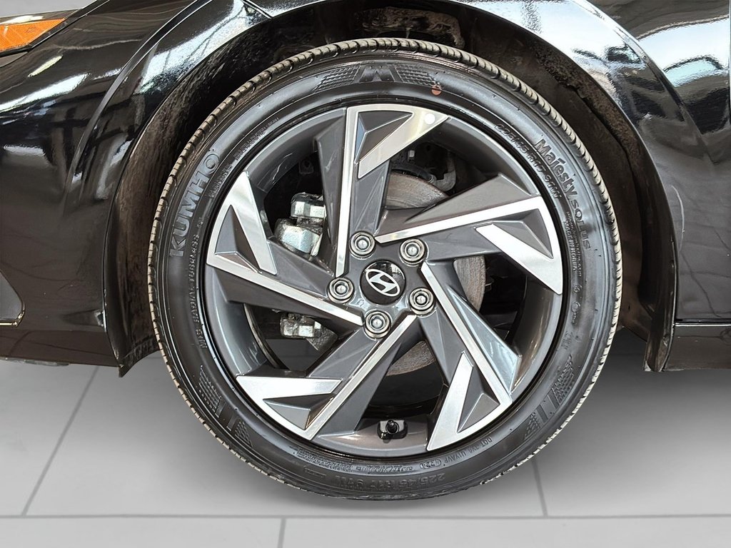 Hyundai Elantra PREFERRED TECH TOIT VOLANT CHAUFFANT CARPLAY CAM. 2025 à Montréal, Québec - 4 - w1024h768px