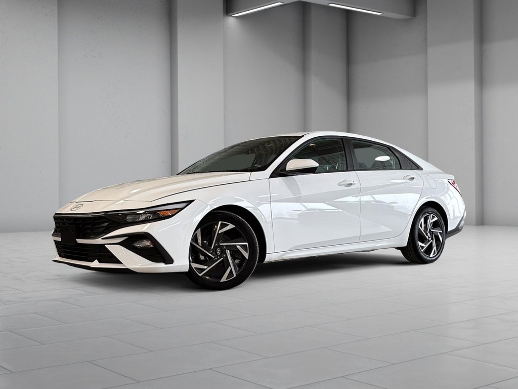 2025 Hyundai Elantra PREFERRED TECH PACKAGE TOIT CARPLAY CAMERA KEYLESS in Montréal, Quebec - 1 - w1024h768px