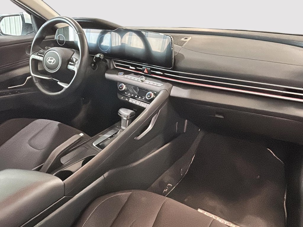 2025 Hyundai Elantra PREFERRED TECH PACKAGE TOIT CARPLAY CAMERA KEYLESS in Montréal, Quebec - 12 - w1024h768px