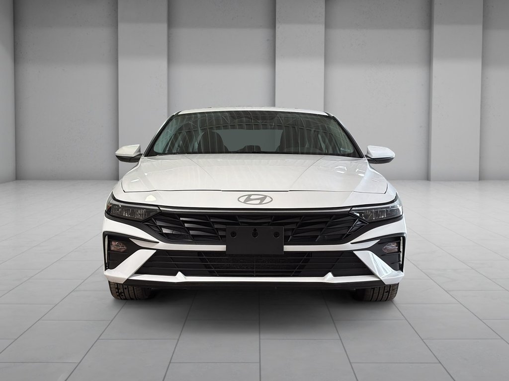 2025 Hyundai Elantra PREFERRED TECH PACKAGE TOIT CARPLAY CAMERA KEYLESS in Montréal, Quebec - 2 - w1024h768px