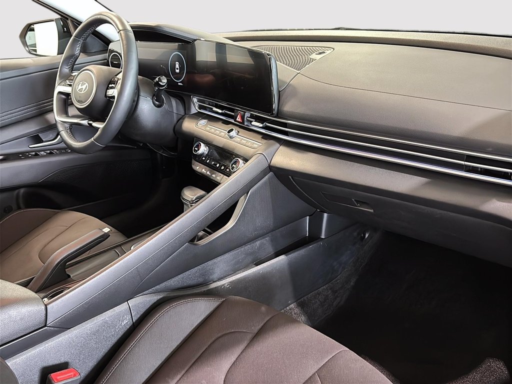 Hyundai Elantra PREFERRED TECH PACKAGE TOIT CARPLAY CAMERA KEYLESS 2025 à Montréal, Québec - 12 - w1024h768px