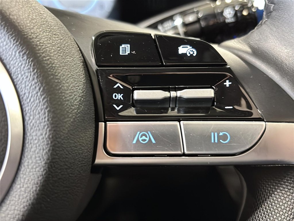 Hyundai Elantra PREFERRED TECH PACKAGE TOIT CARPLAY CAMERA KEYLESS 2025 à Montréal, Québec - 25 - w1024h768px