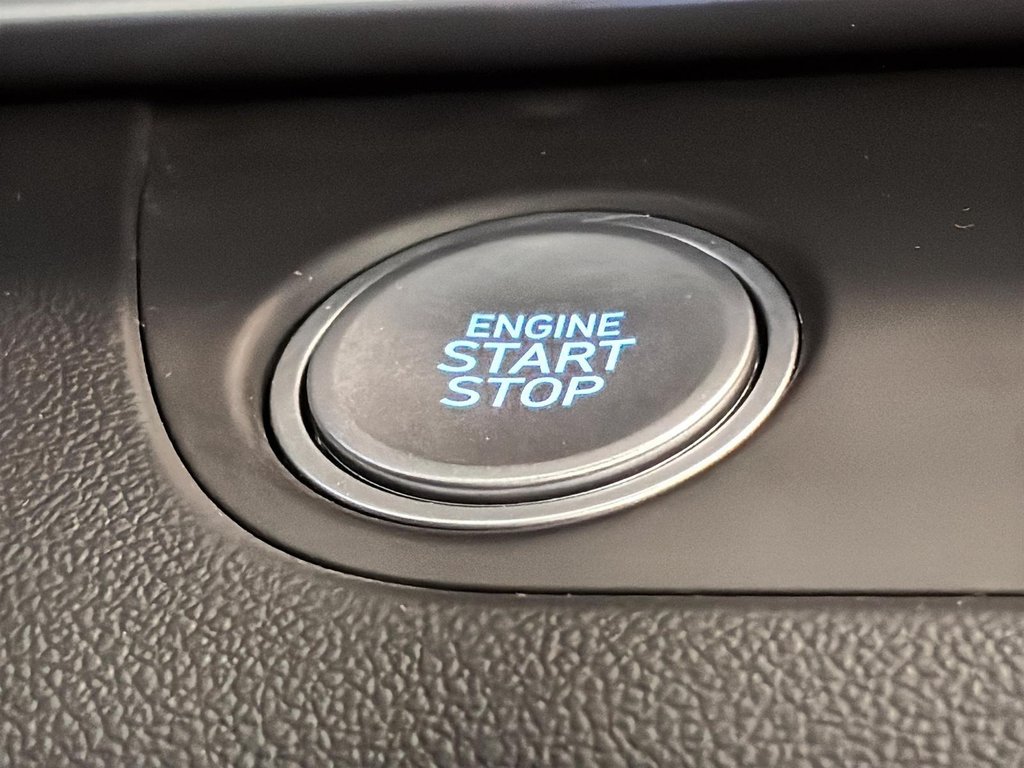 Hyundai Elantra PREFERRED TECH PACKAGE TOIT CARPLAY CAMERA KEYLESS 2025 à Montréal, Québec - 28 - w1024h768px