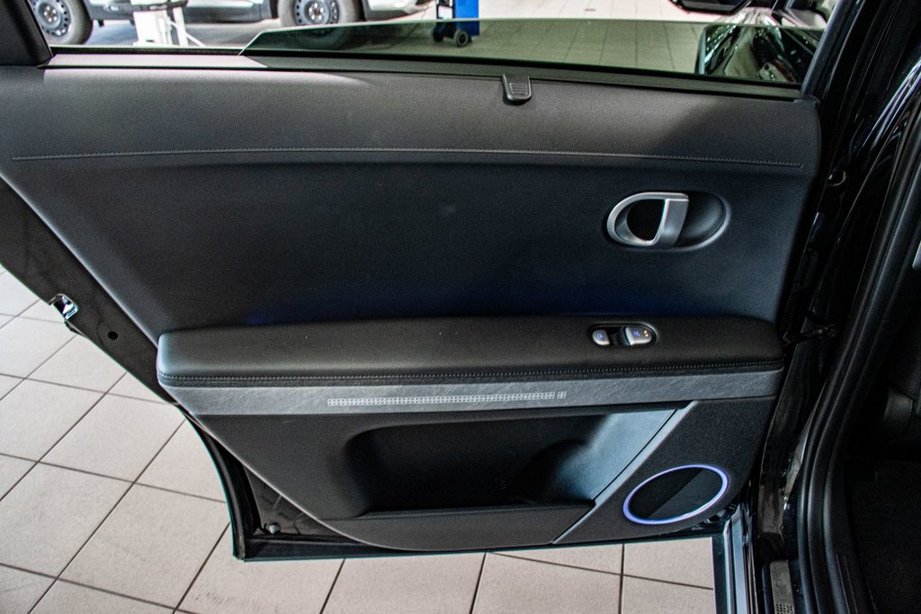 2022 Hyundai Ioniq 5 ULTIMATE LONG RANGE AWD BOSE CUIR CAM360 TOIT PANO in Montréal, Quebec - 34 - w1024h768px