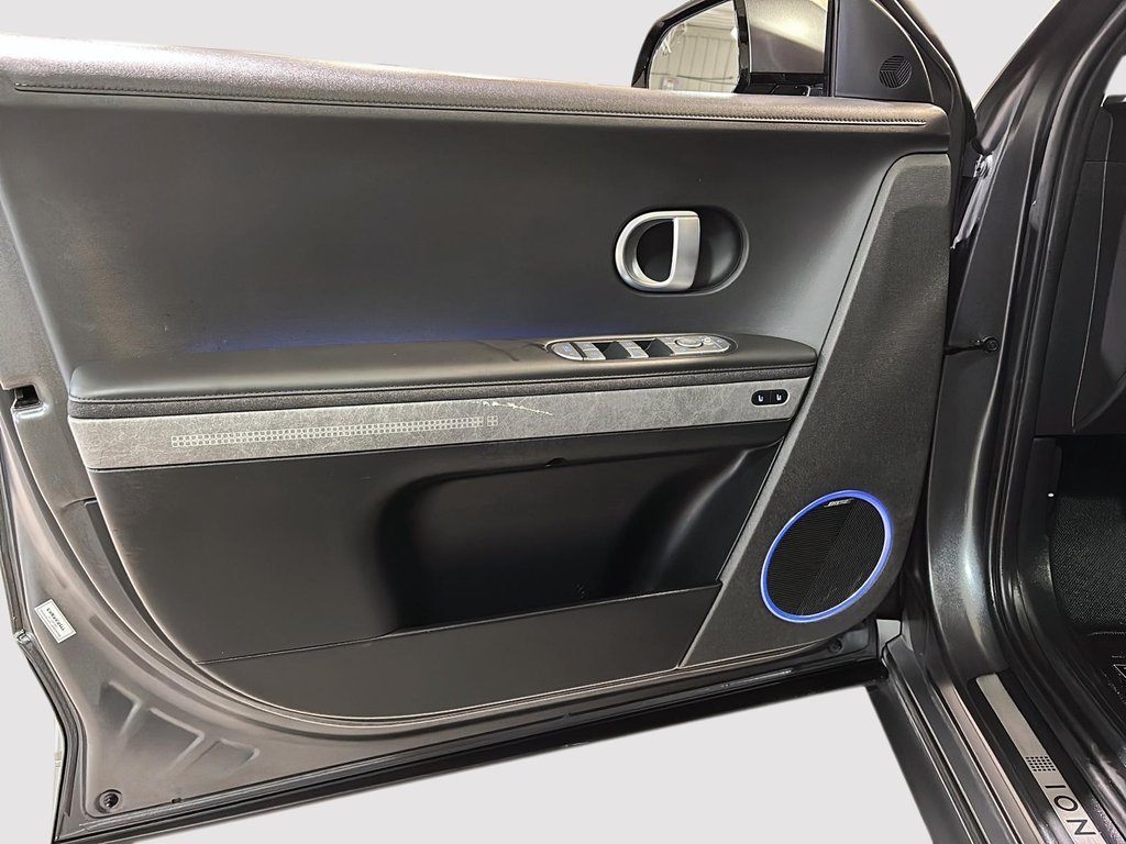 Hyundai IONIQ 5 AWD ULTIMATE PACKAGE LONG RANGE CUIR 2023 à Montréal, Québec - 10 - w1024h768px