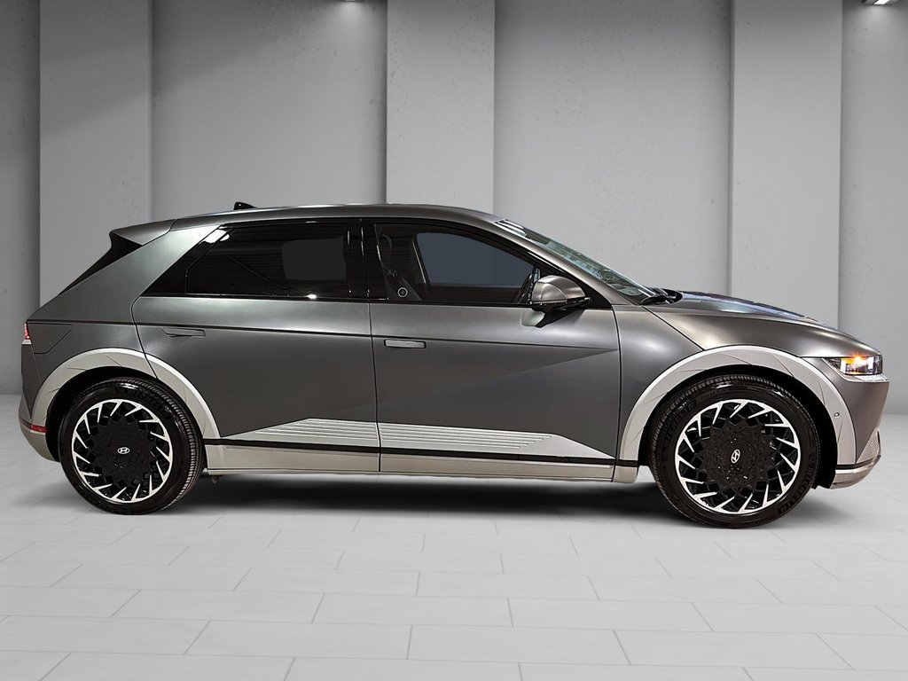 Hyundai IONIQ 5 AWD ULTIMATE PACKAGE LONG RANGE CUIR 2023 à Montréal, Québec - 31 - w1024h768px