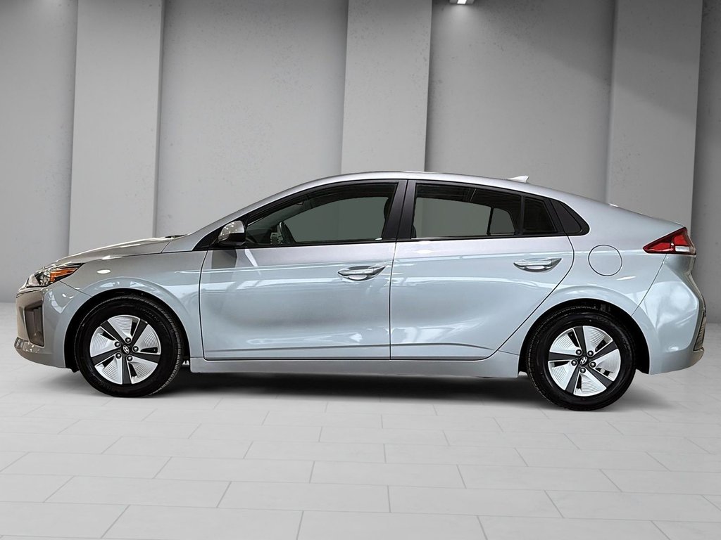 2021 Hyundai Ioniq Hybrid ESSENTIAL HYBRID CARPLAY SIEGES CHAUFFANTS CAMERA in Montréal, Quebec - 4 - w1024h768px