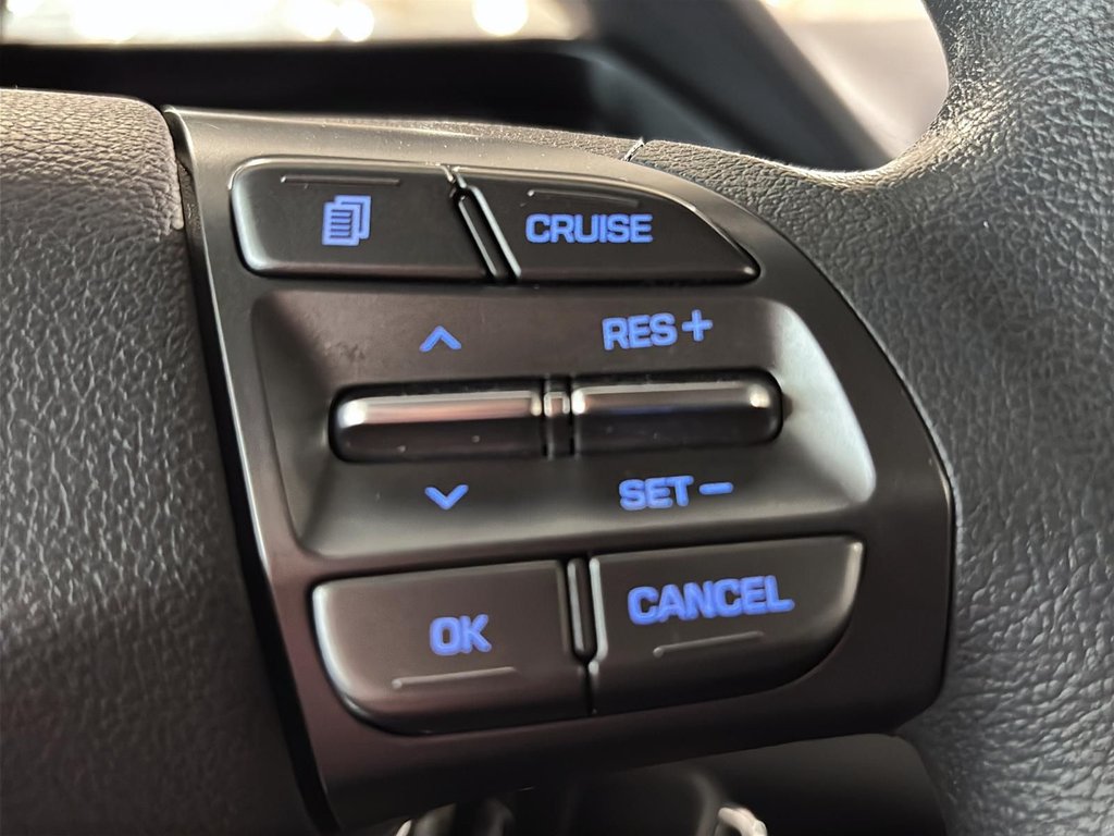 2021 Hyundai Ioniq Hybrid ESSENTIAL HYBRID CARPLAY SIEGES CHAUFFANTS CAMERA in Montréal, Quebec - 25 - w1024h768px