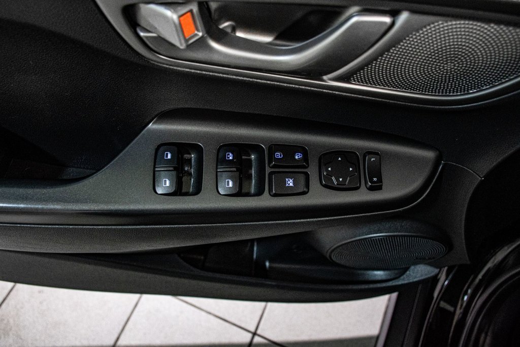 2020 Hyundai KONA ELECTRIC PREFERRED CAMERA KEYLESS CARPLAY MAGS in Montréal, Quebec - 20 - w1024h768px
