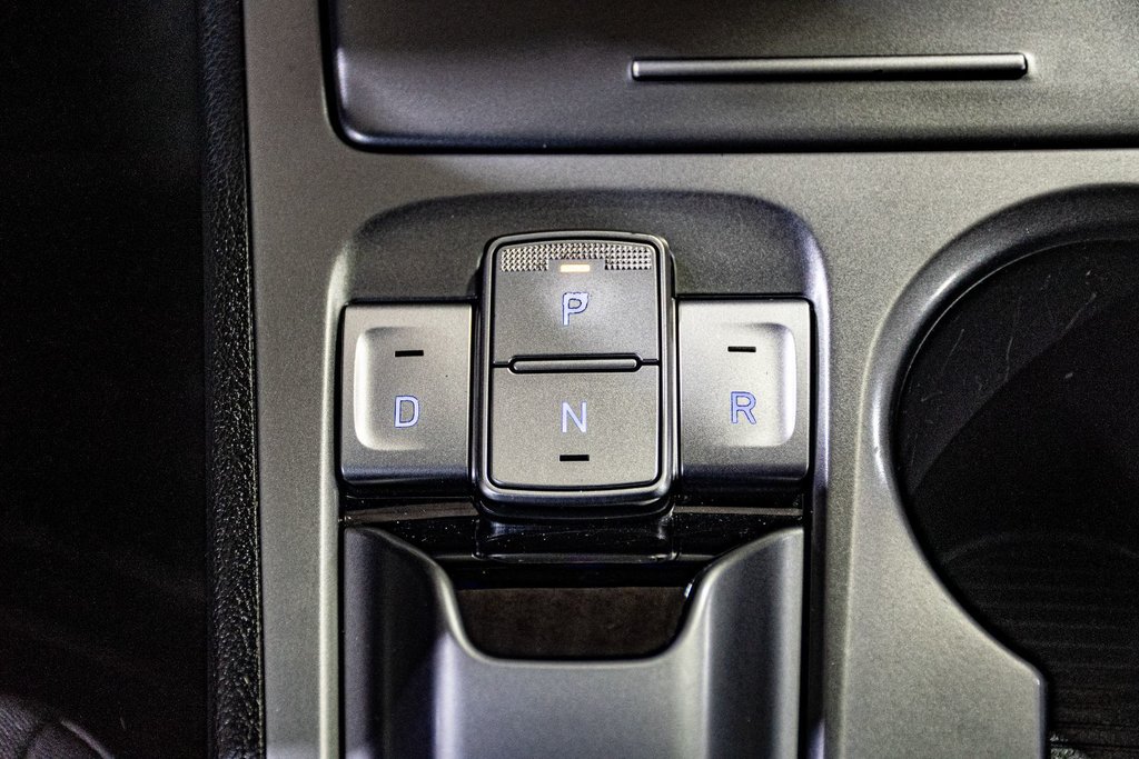 2020 Hyundai KONA ELECTRIC PREFERRED CAMERA KEYLESS CARPLAY MAGS in Montréal, Quebec - 32 - w1024h768px