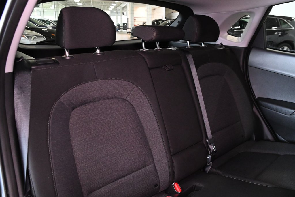 2023 Hyundai KONA ELECTRIC PREFERRED NAVIGATION CAMERA CARPLAY BLUELINK MAGS in Montréal, Quebec - 18 - w1024h768px