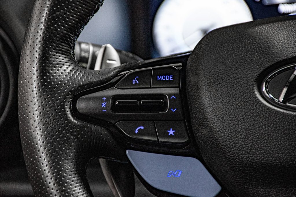 Hyundai Kona N N 276 HP NAV HARMAN-KARDON CAMERA CARPLAY KEYLESS 2022 à Montréal, Québec - 38 - w1024h768px