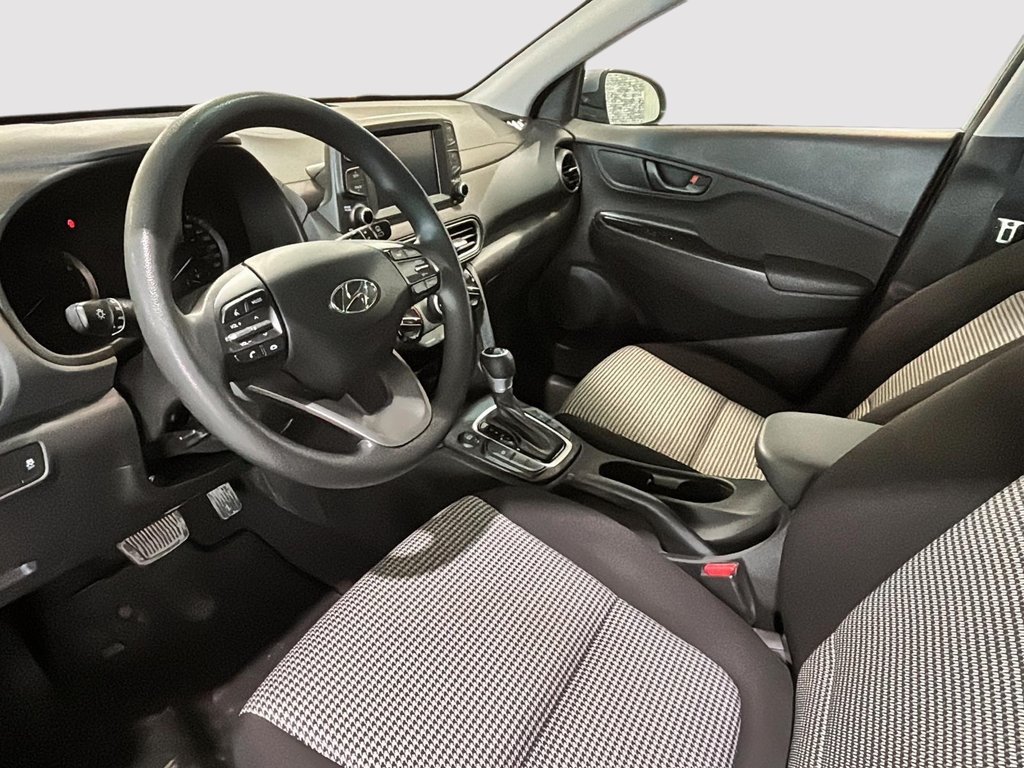 Hyundai Kona ESSENTIEL SIEGES CHAUFFANTS CARPLAY CAMERA MAGS 2021 à Montréal, Québec - 16 - w1024h768px