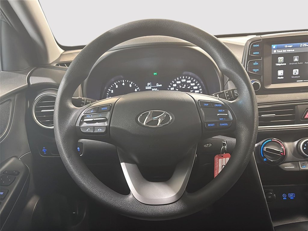 Hyundai Kona ESSENTIEL SIEGES CHAUFFANTS CARPLAY CAMERA MAGS 2021 à Montréal, Québec - 28 - w1024h768px