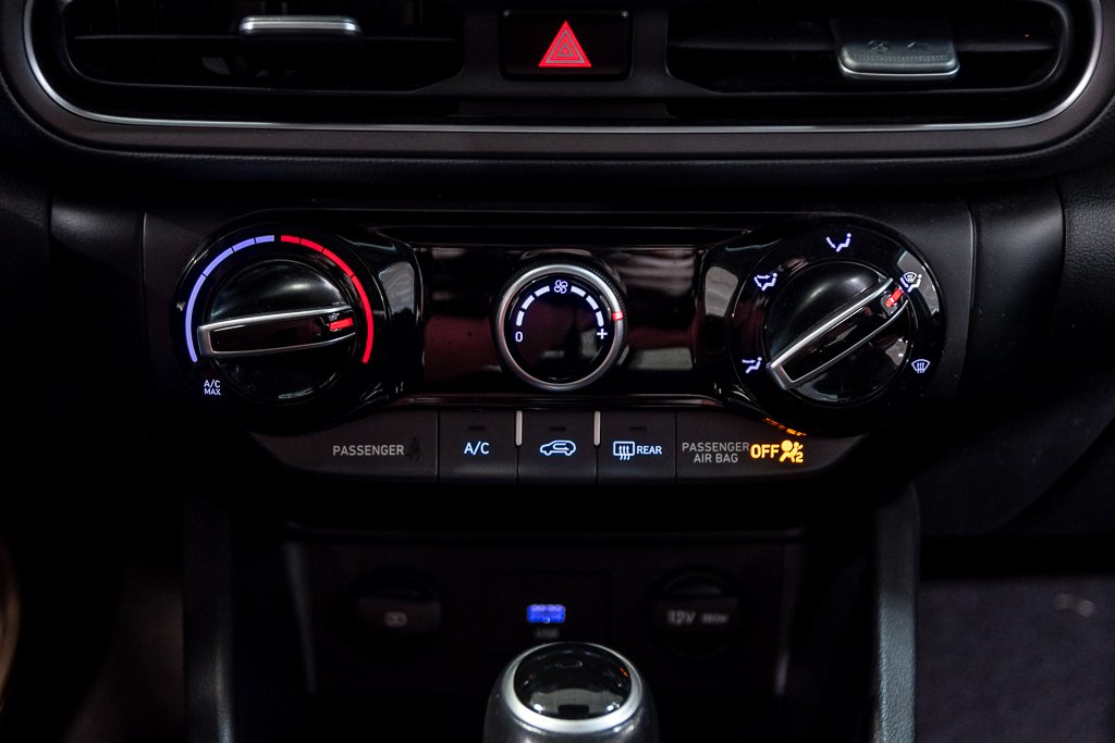 Hyundai Kona PREFERRED SIEGES CHAUFFANTS A/C CAMERA MAGS 2022 à Montréal, Québec - 28 - w1024h768px