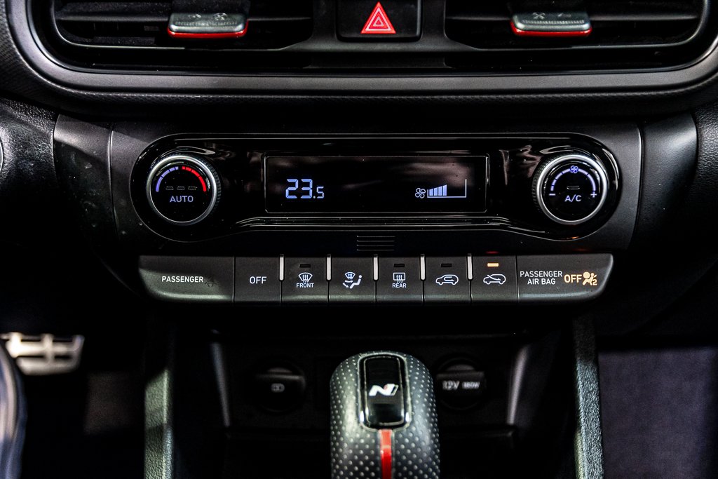 2022 Hyundai Kona N-LINE ULTIMATE AWD TOIT OUVRANT NAVIGATION CUIR in Montréal, Quebec - 32 - w1024h768px